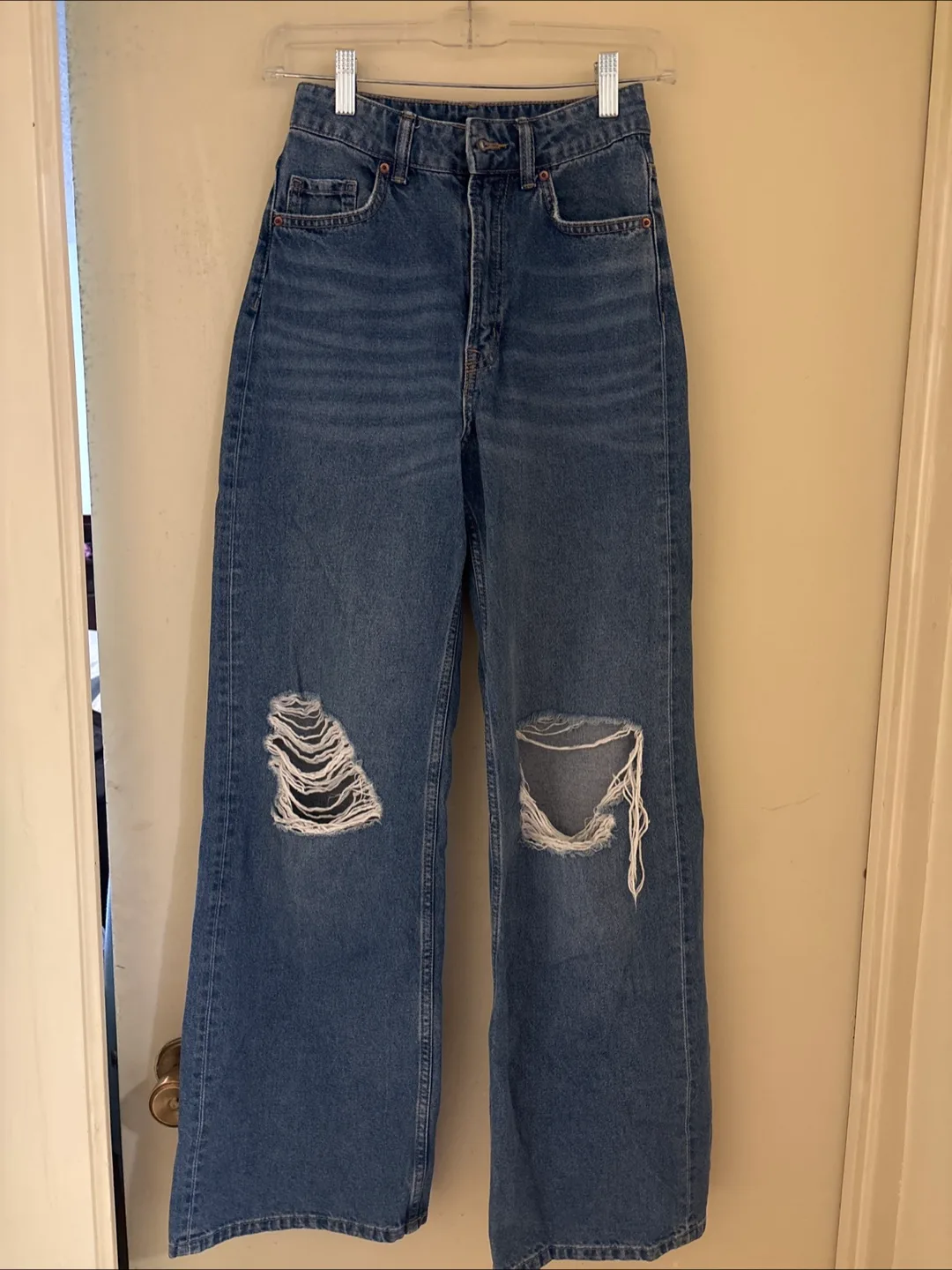 H&M - Baggy Wide Leg Distressed Jeans (Size 0) thumbnail