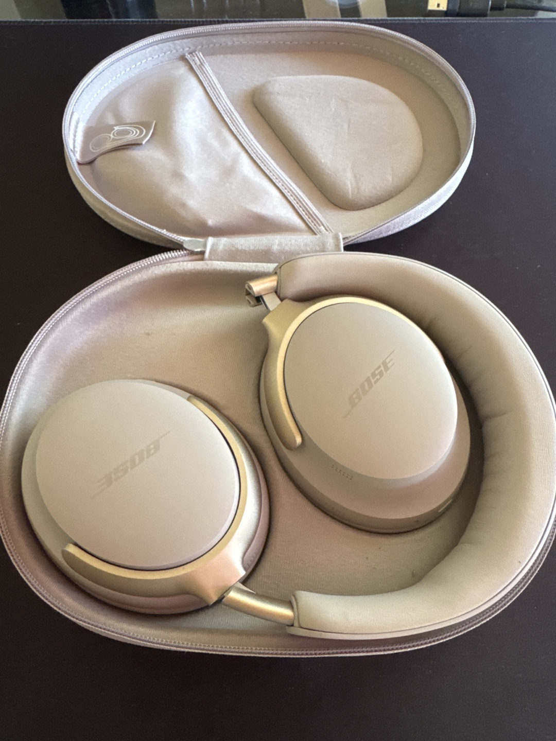 Bose Noise Cancelling Headphones 700 - White Smoke - photo 4