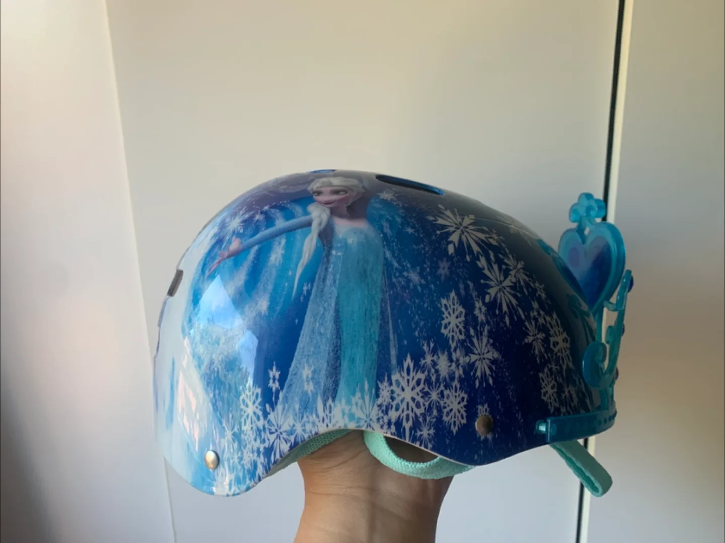 Disney Frozen Kids' Bike Helmet image indicator(2)