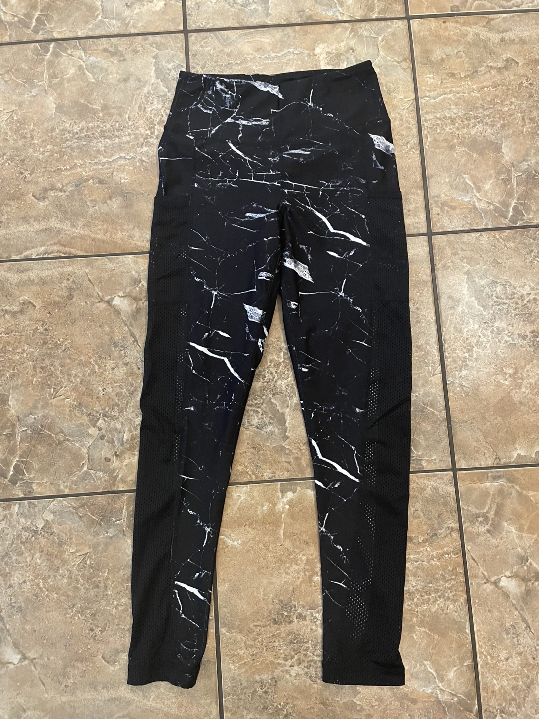 Infinite Performance Marble Print Leggings