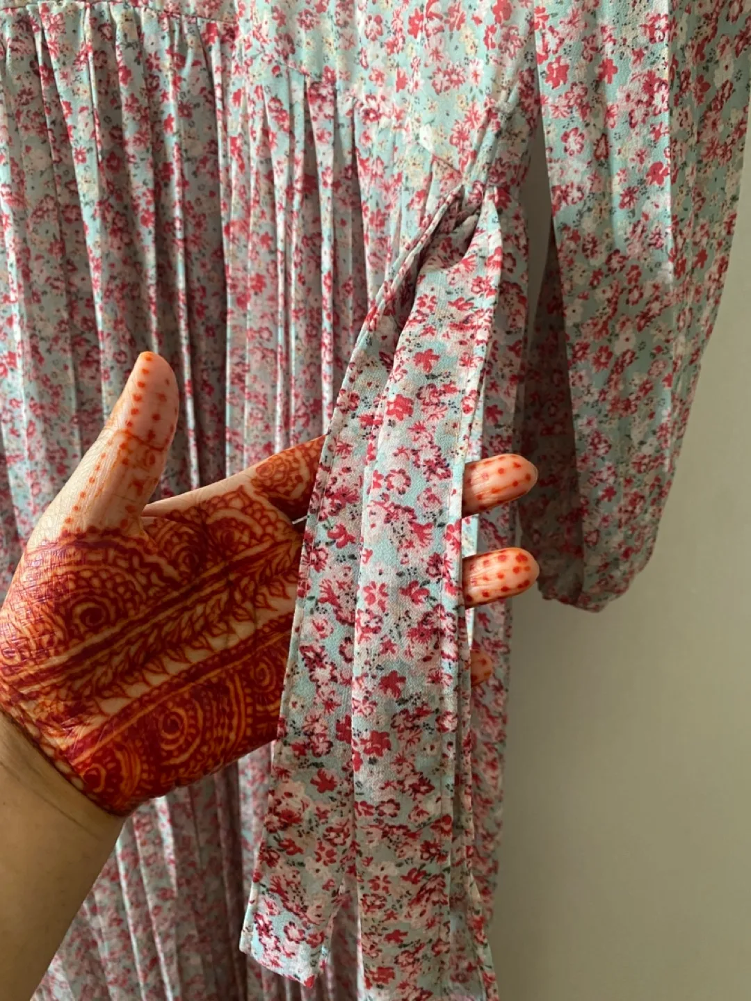 Floral Print Pleated Maxi Dress image indicator(2)