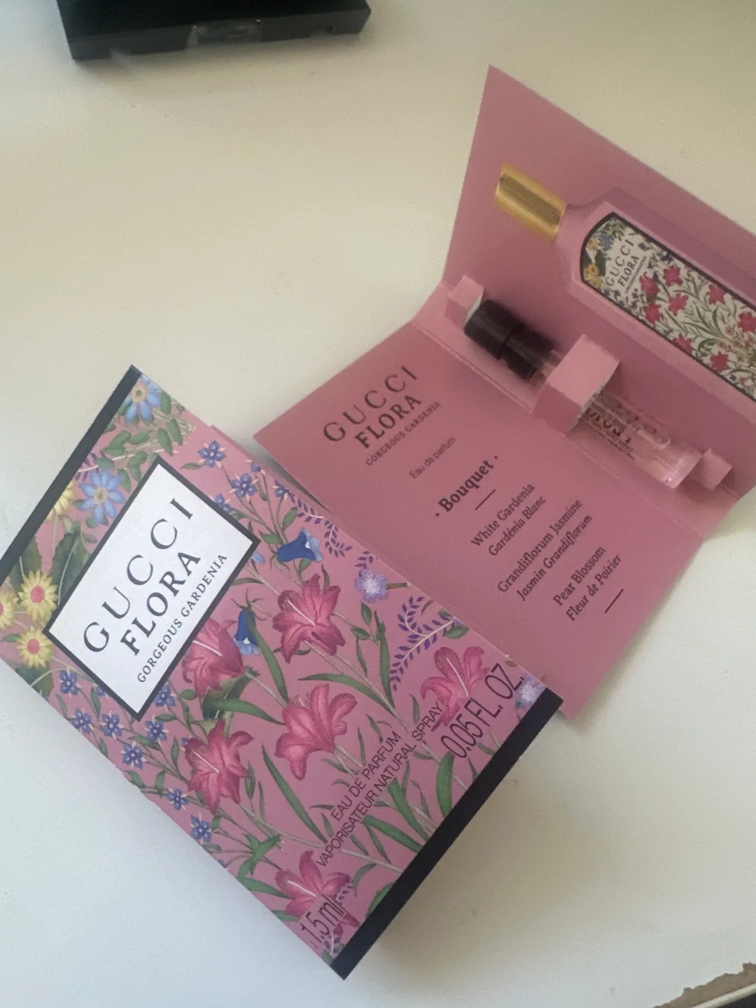 Gucci Flora Gorgeous Gardenia Eau de Parfum Sample thumbnail