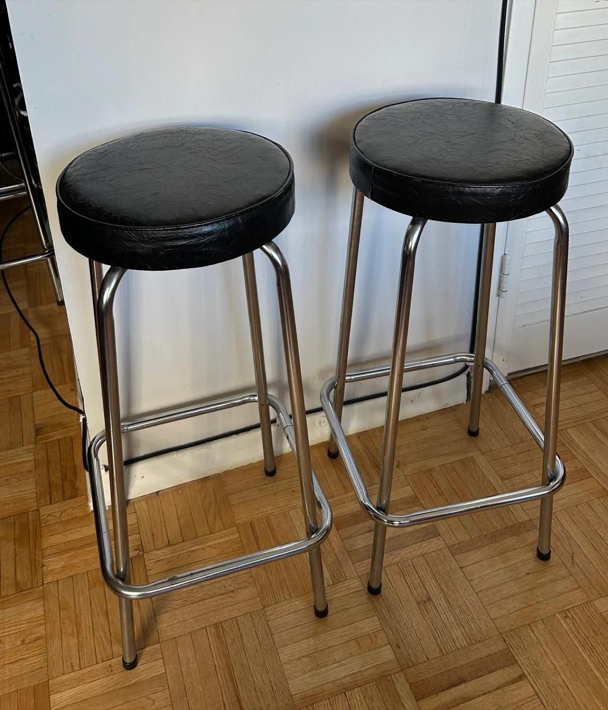 Pair of vintage Black Vinyl & Chrome  Bar Stools thumbnail