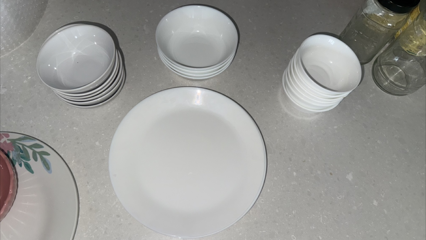 Corelle Dishes Set - photo 5