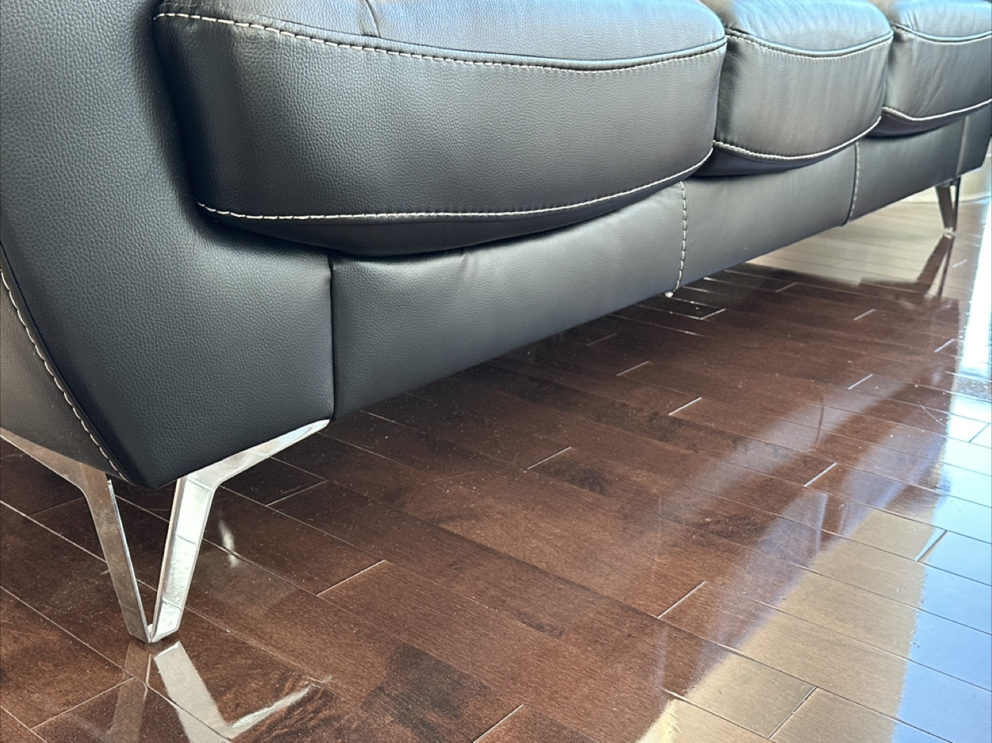 Black imitation Leather Sofa - photo 5