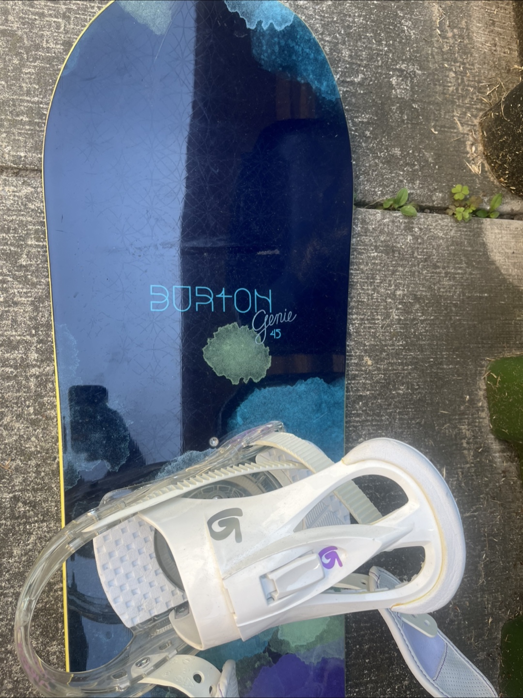 Burton Genie 145 Snowboard & DC Shoes Boots