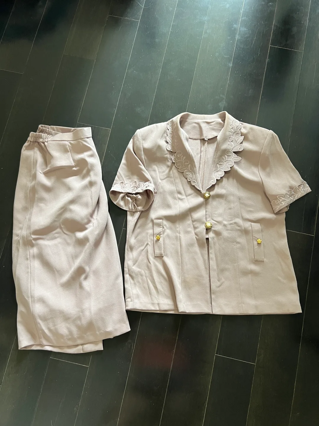 Brand New Ladies' Two-Piece Suit Set (XL) thumbnail