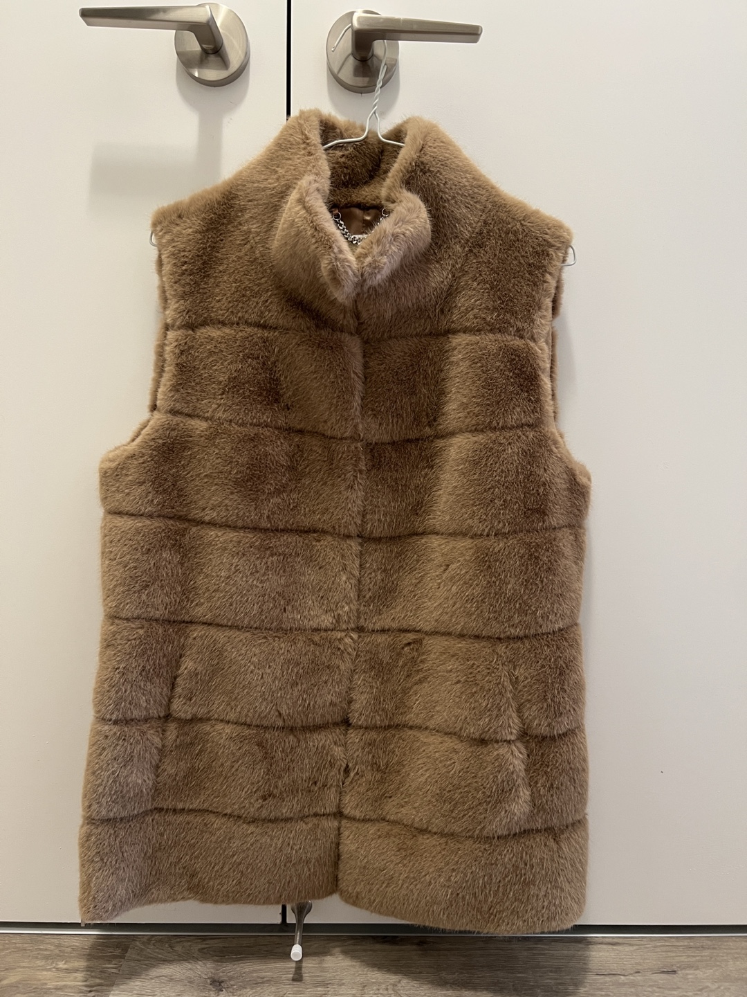 Michael Kors Faux Fur Vest - Size M - photo 2