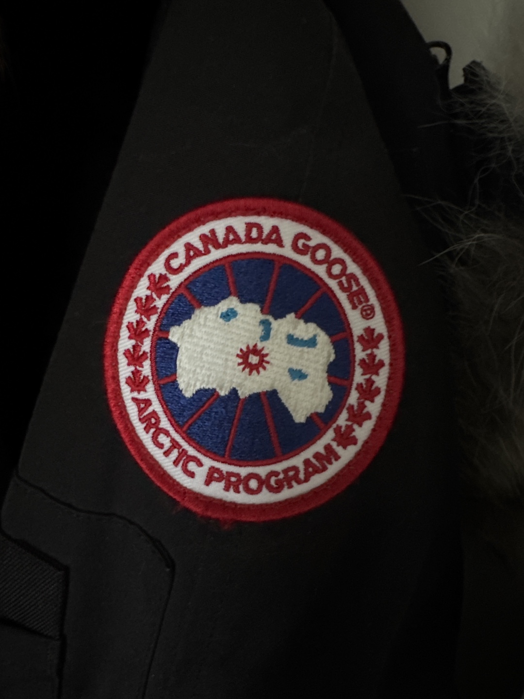 Canada Goose Bomber Jacket - 2XS - photo 5