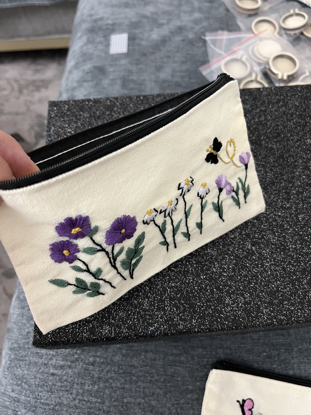 Handmade Embroidered Floral Zipper Pouch - photo 4