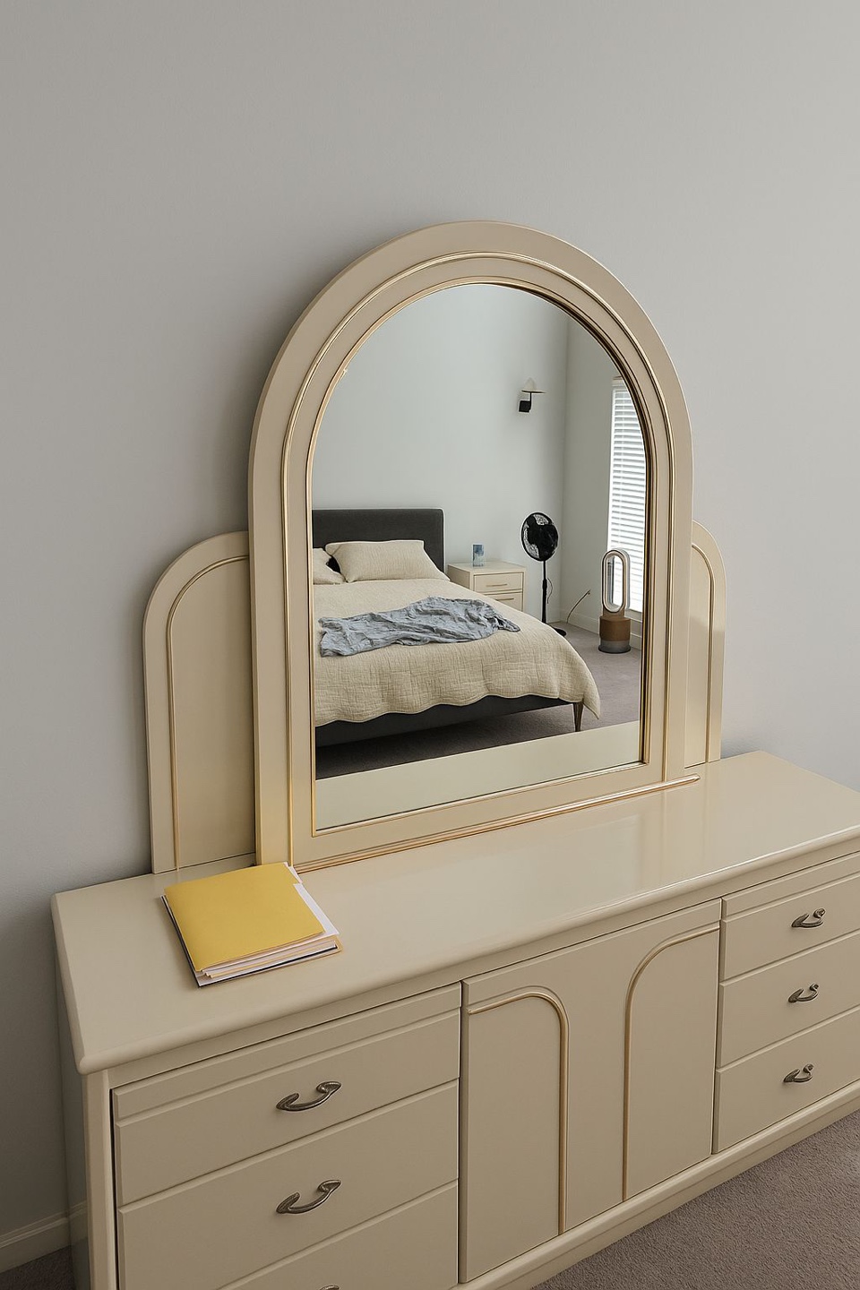 Vintage Bedroom Set - Dresser, Nightstands, Armoire - photo 2