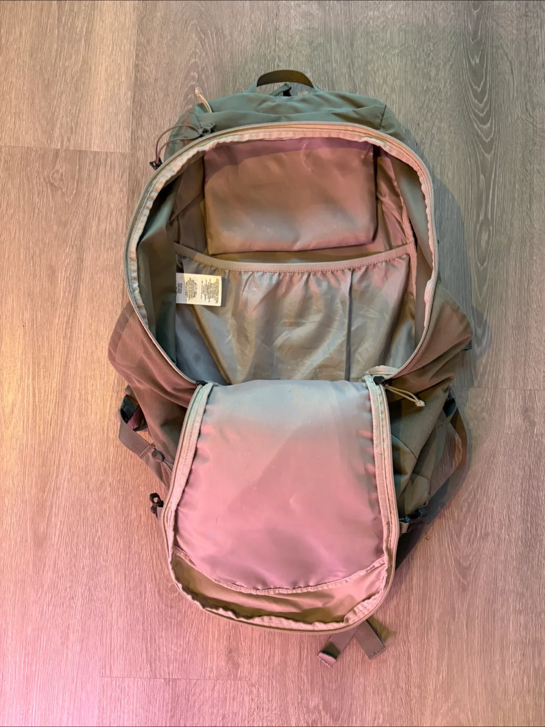 Salomon 30 TrailBlazer Backpack image indicator(3)