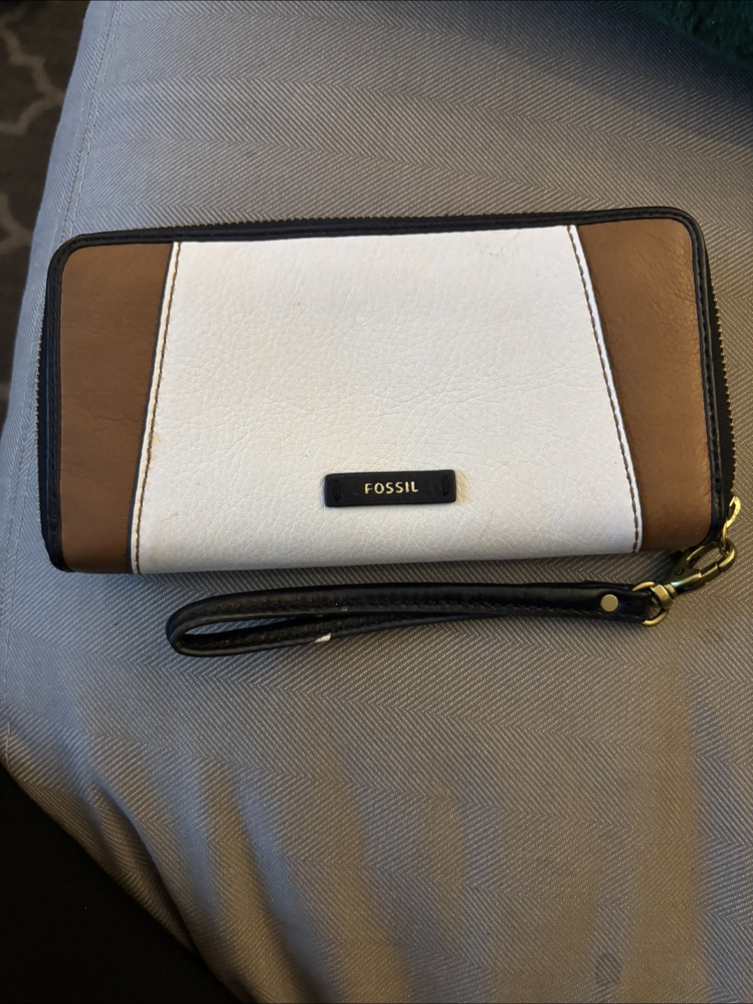 Fossil Leather Wallet Wristlet - Brown and White