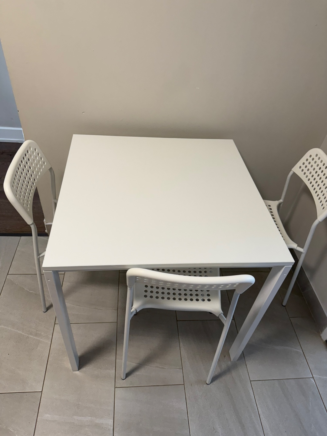 IKEA Adde White Chair & Square Table - photo 2