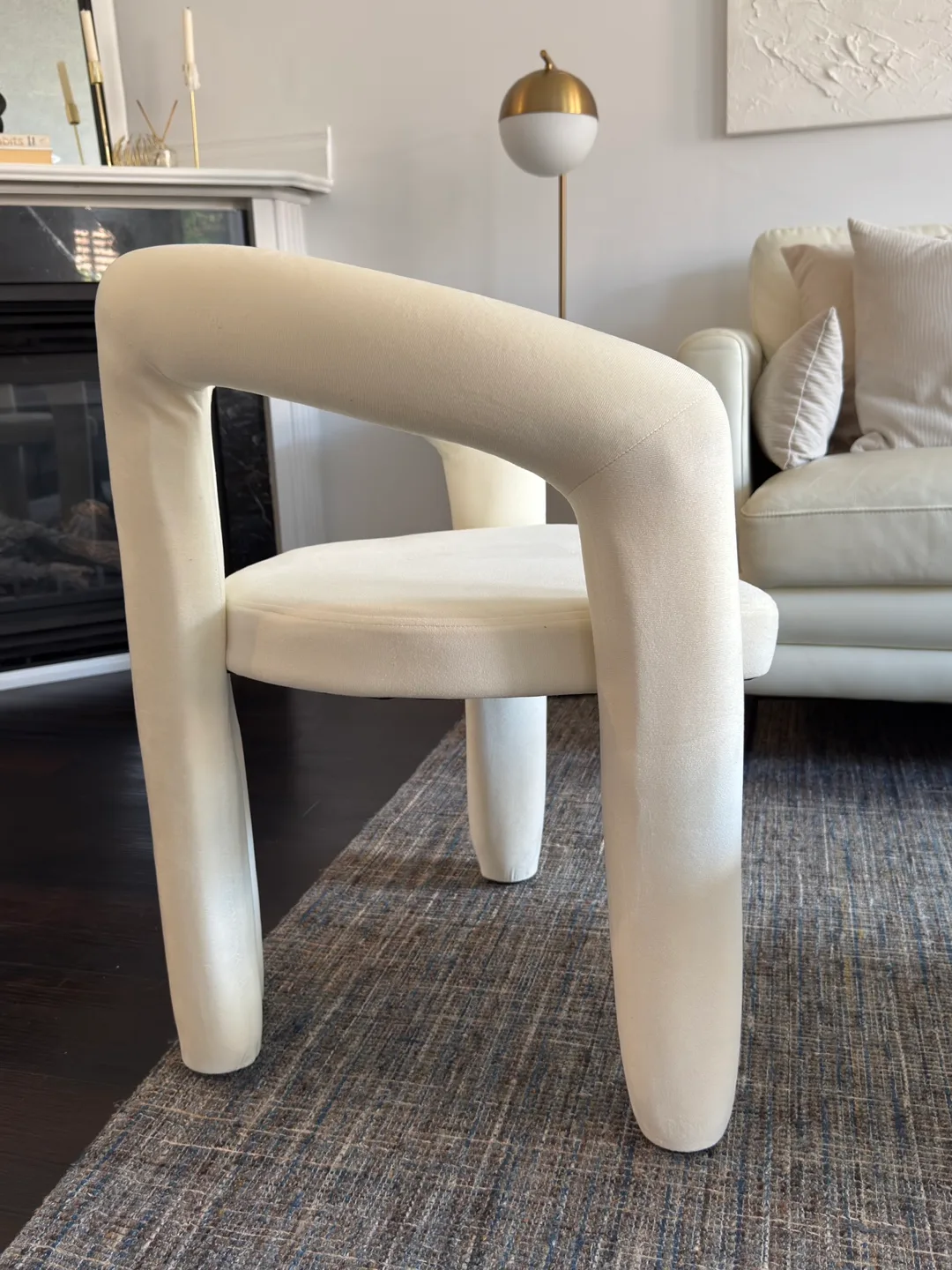 VELVET IVORY ACCENT CHAIR image indicator(6)