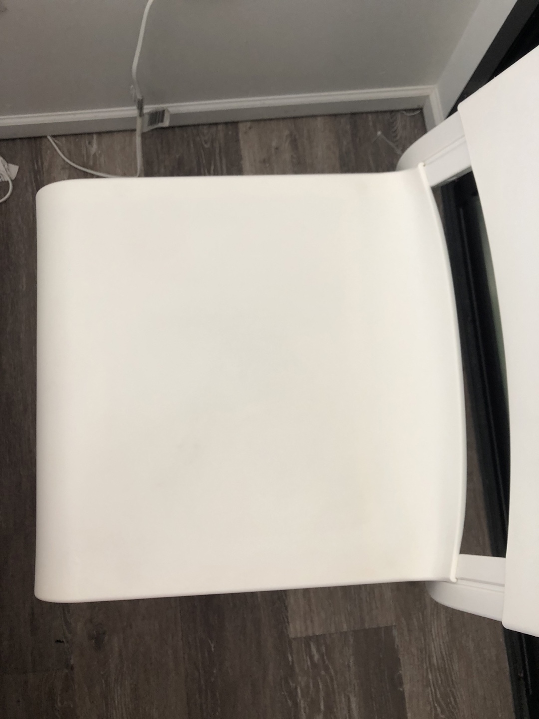 IKEA Teodores White Chair - photo 2