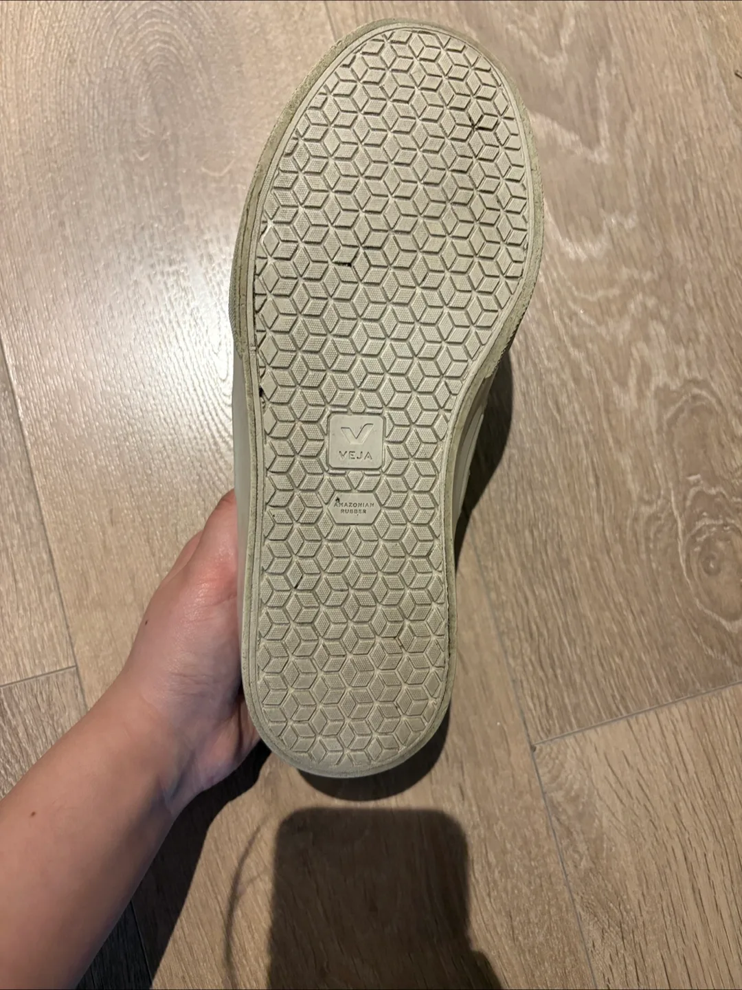 Veja Esplar Leather Sneakers - Size 7 image indicator(2)