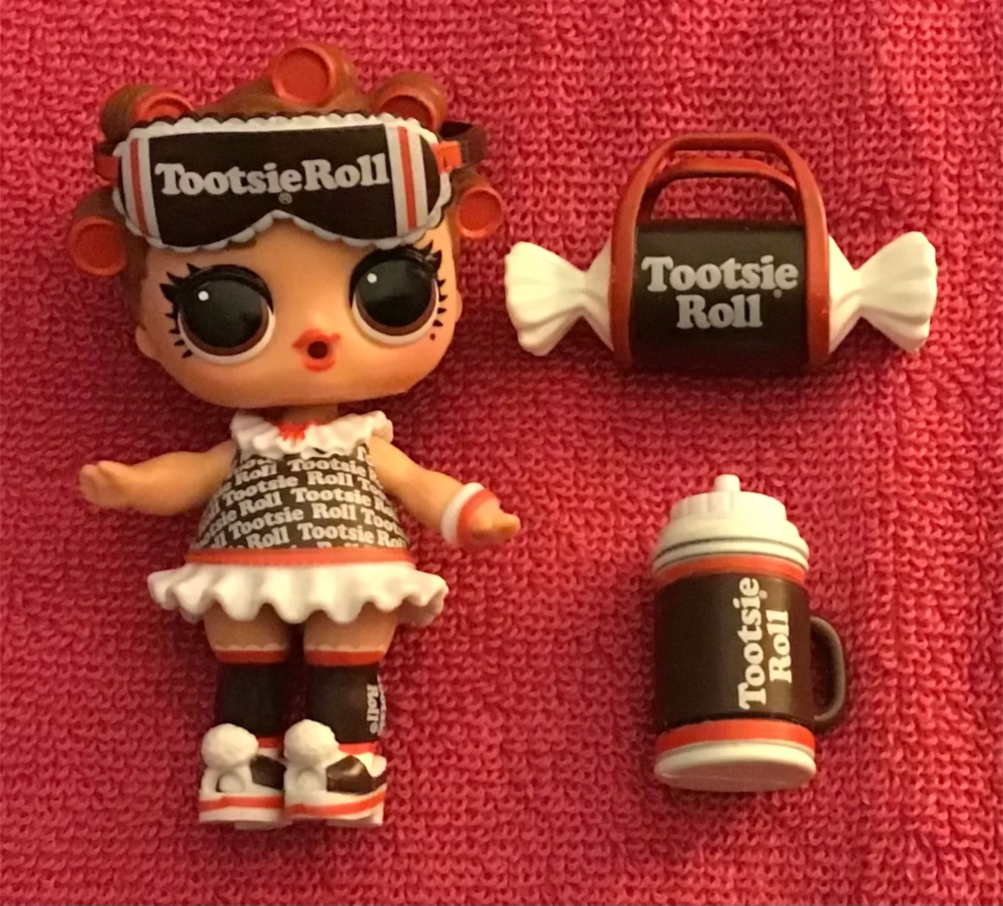 🤩 L.O.L. Surprise! Tootsie Roll Doll image indicator(2)