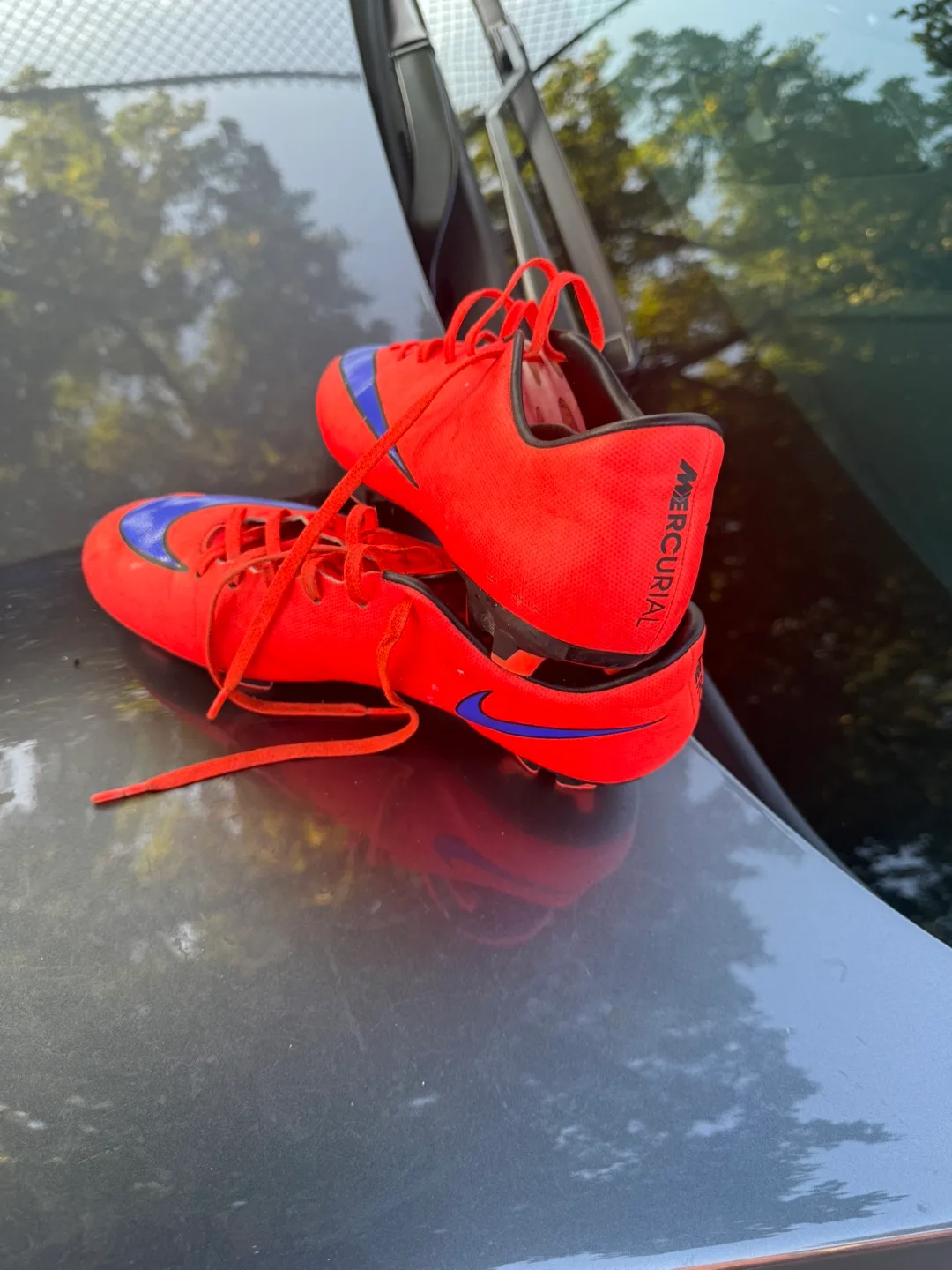 Nike Mercurial Soccer Cleats - ( size 6.5) thumbnail