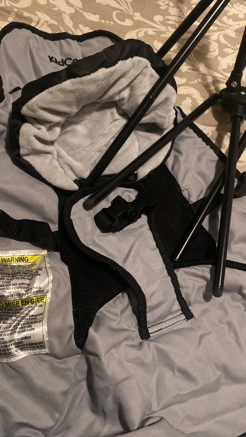 KidCo GoPod Portable Seat image indicator(2)