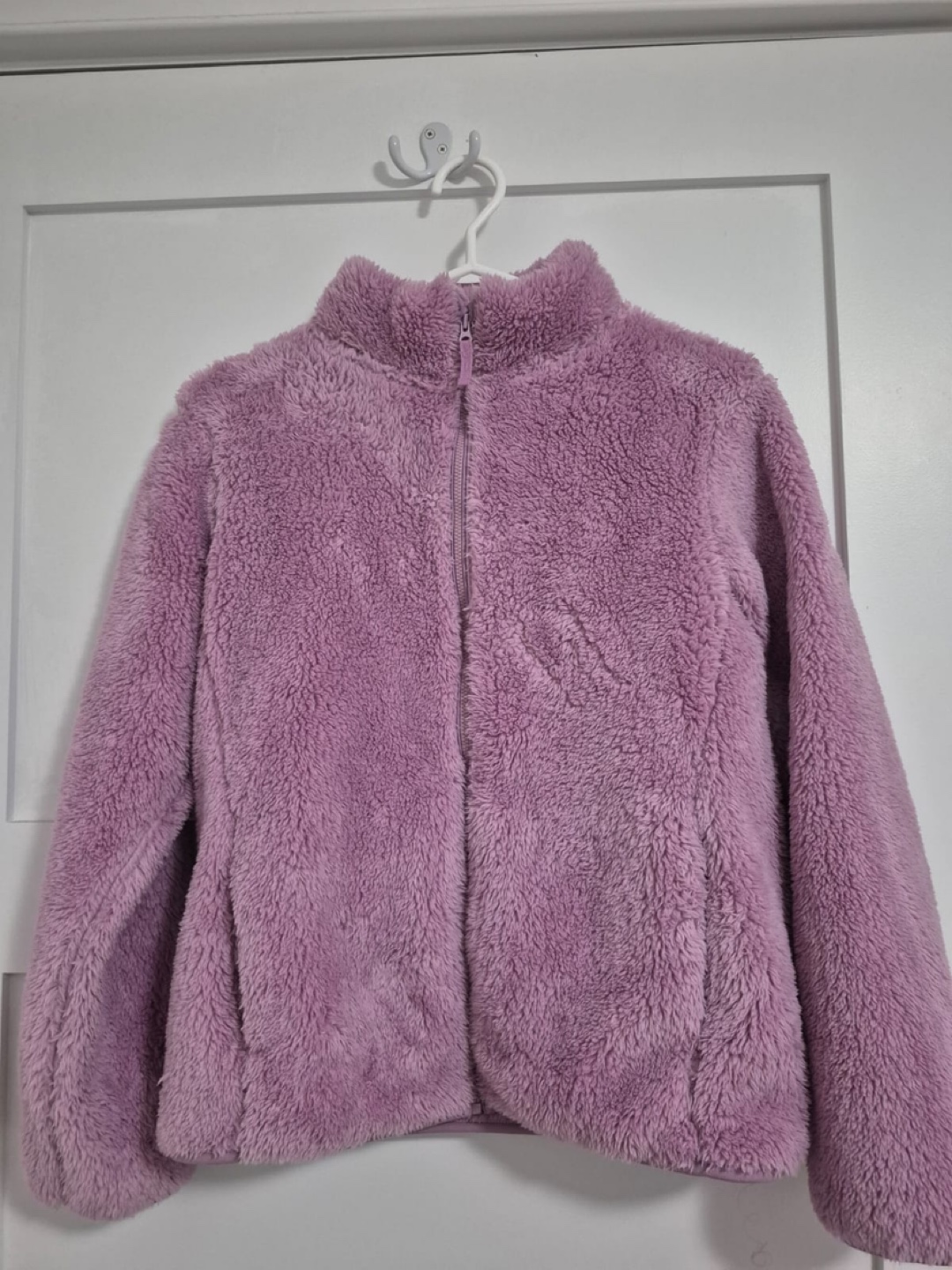 Uniqlo Fluffy Yarn Fleece Jacket, Size 13, Purple