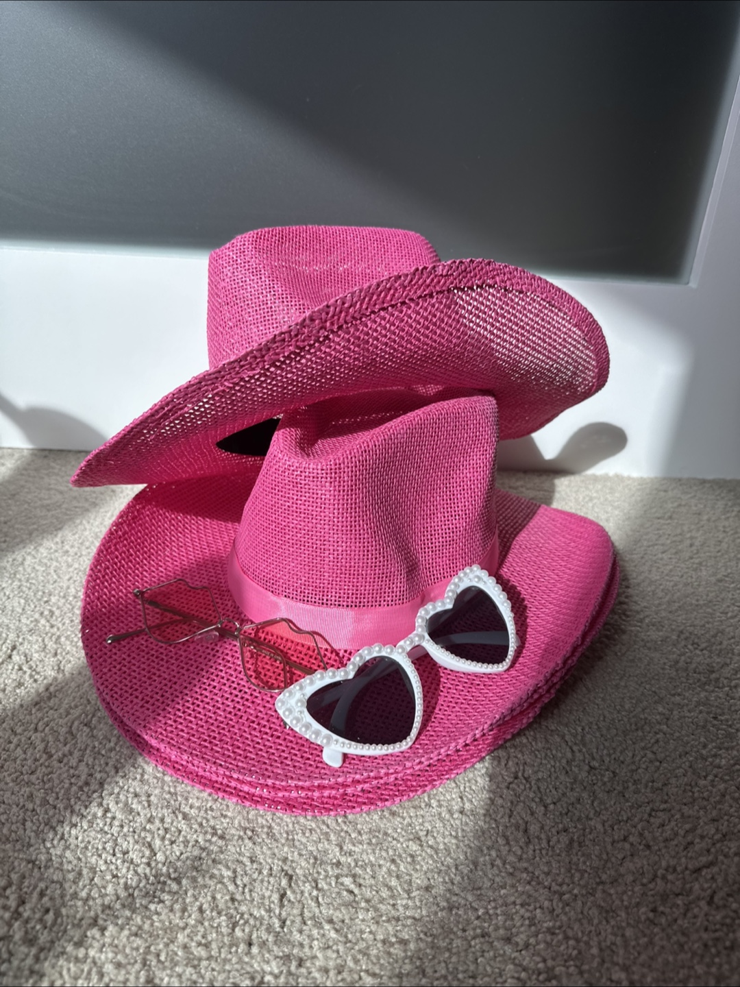 Straw Cowboy Hats & Sunglasses (bachelorette/party)