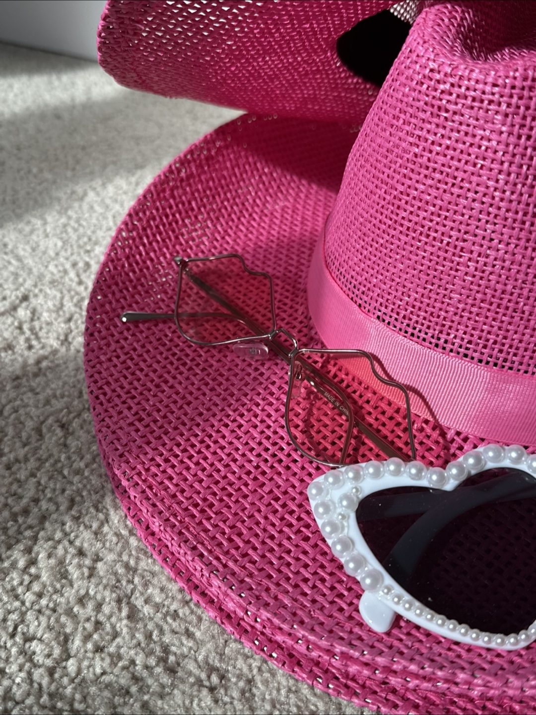Straw Cowboy Hats & Sunglasses (bachelorette/party) - photo 4