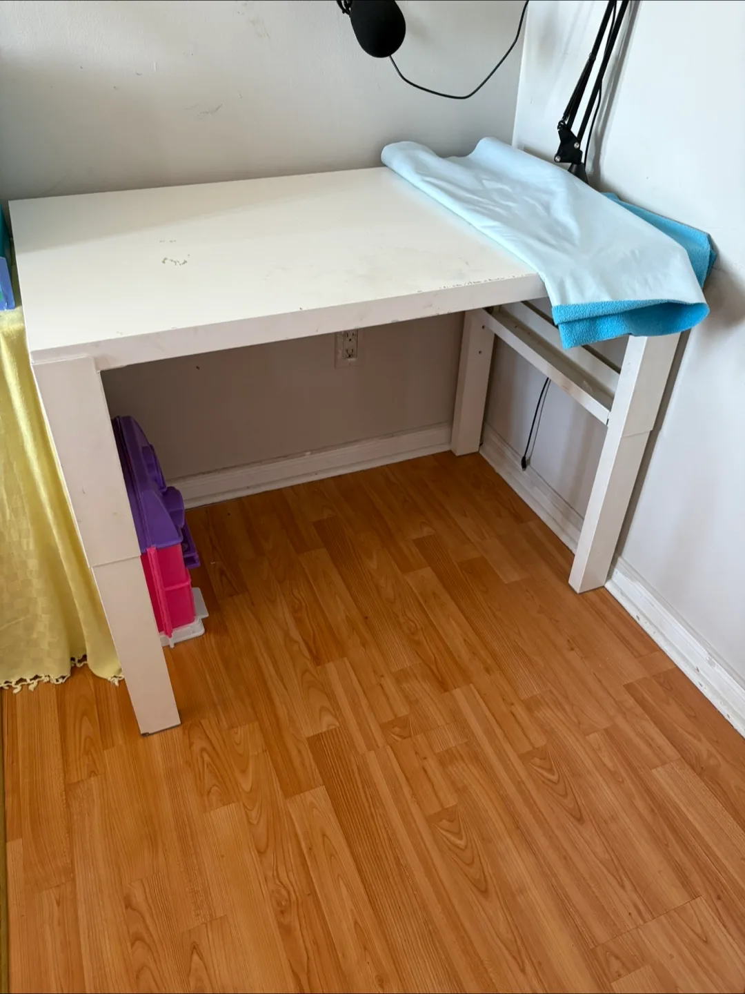 IKEA White Table for Work Station thumbnail