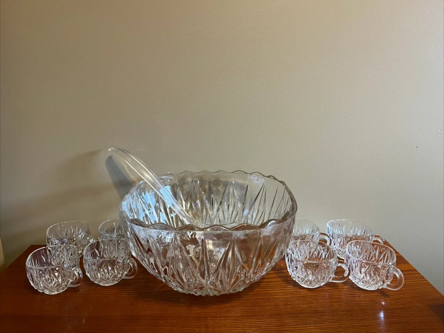 VINTAGE (1960’s) WILLIAMSPORT CRYSTAL PUNCH BOWL SET thumbnail