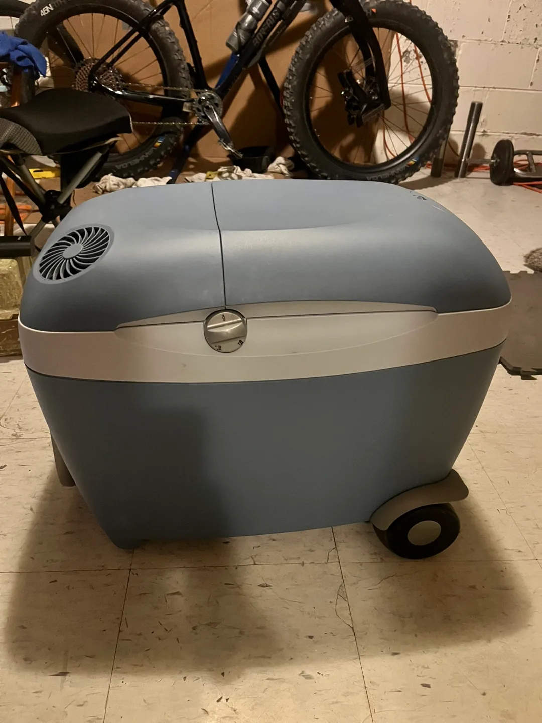 MobiCool Portable Cooler thumbnail
