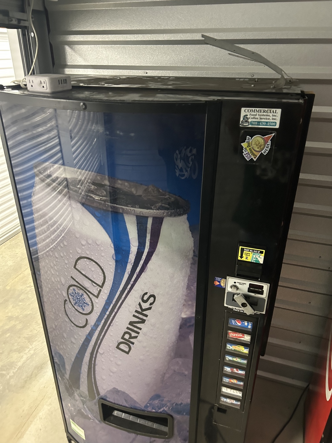 Royal Vendors RVCC-660-8 Vending Machine - photo 2