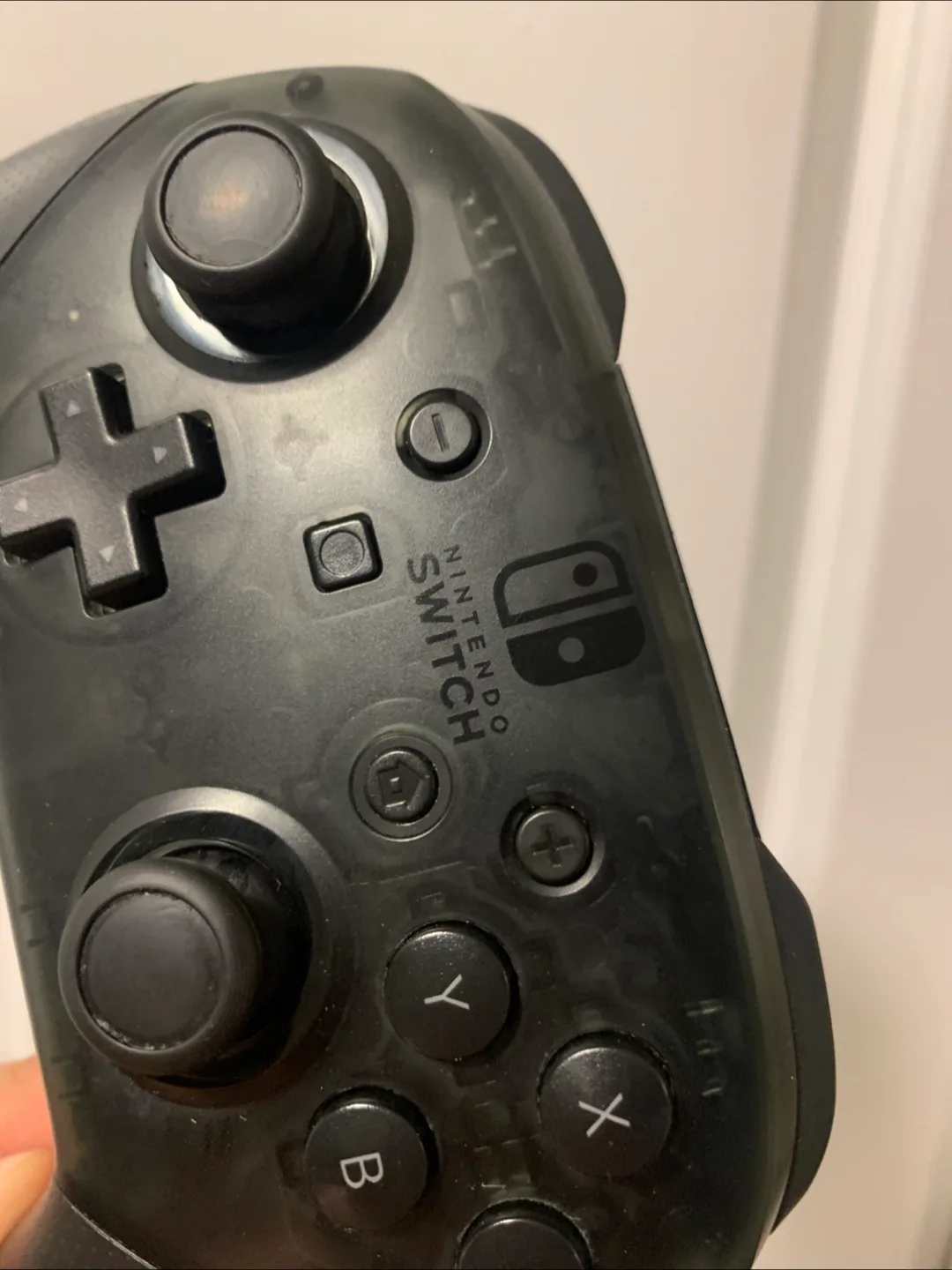 Nintendo Switch Pro Controller - Black image indicator(2)