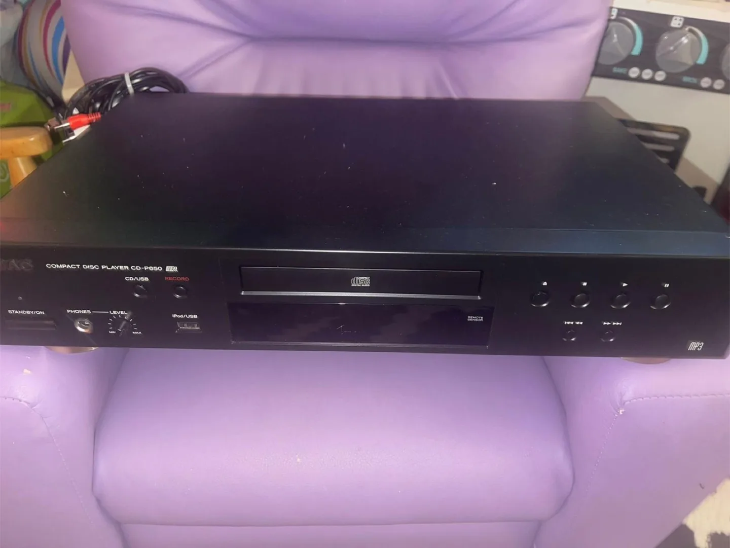 TEAC CD-P650 CD Player thumbnail