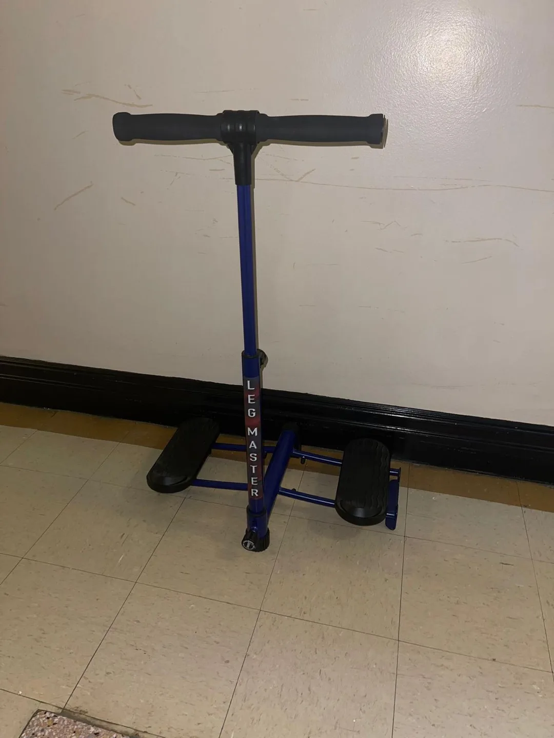 Leg Master Exercise Machine thumbnail