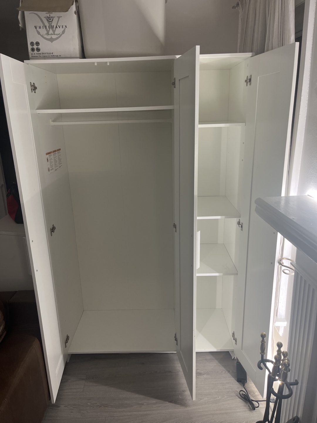 3-Door Bremnes White Wardrobe - photo 2