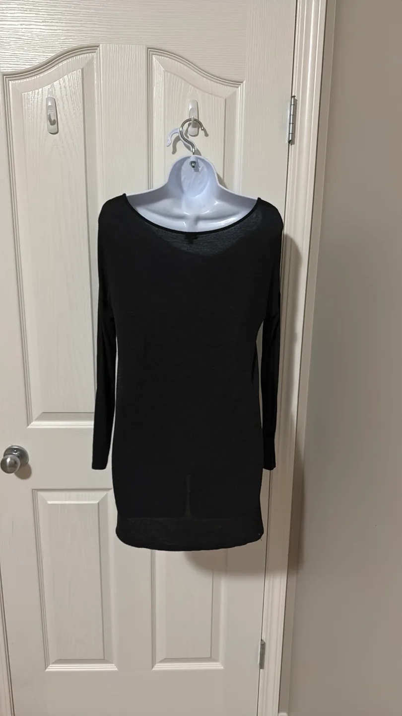 ARITZIA Silk top image indicator(2)