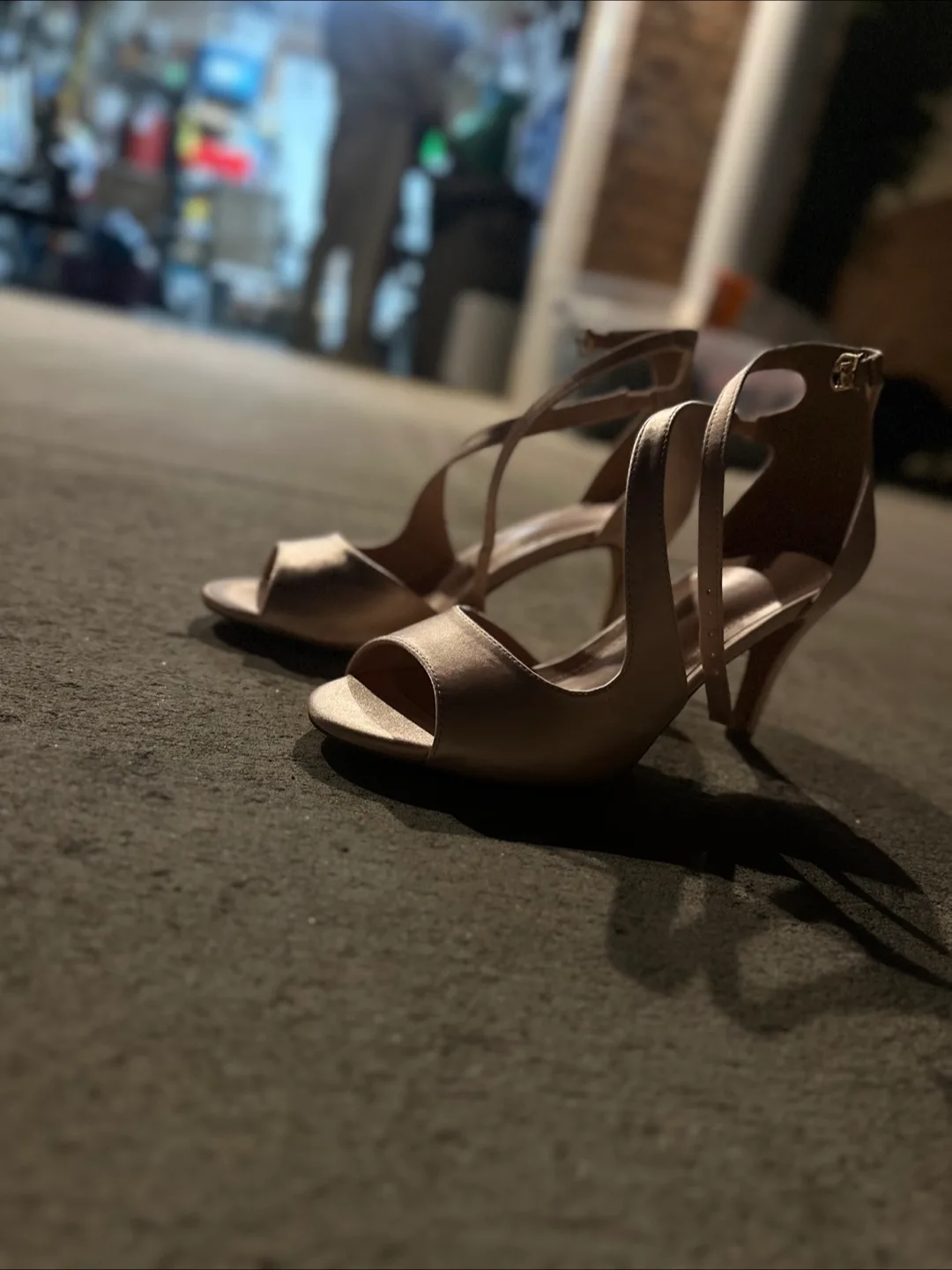 Women's Heels thumbnail
