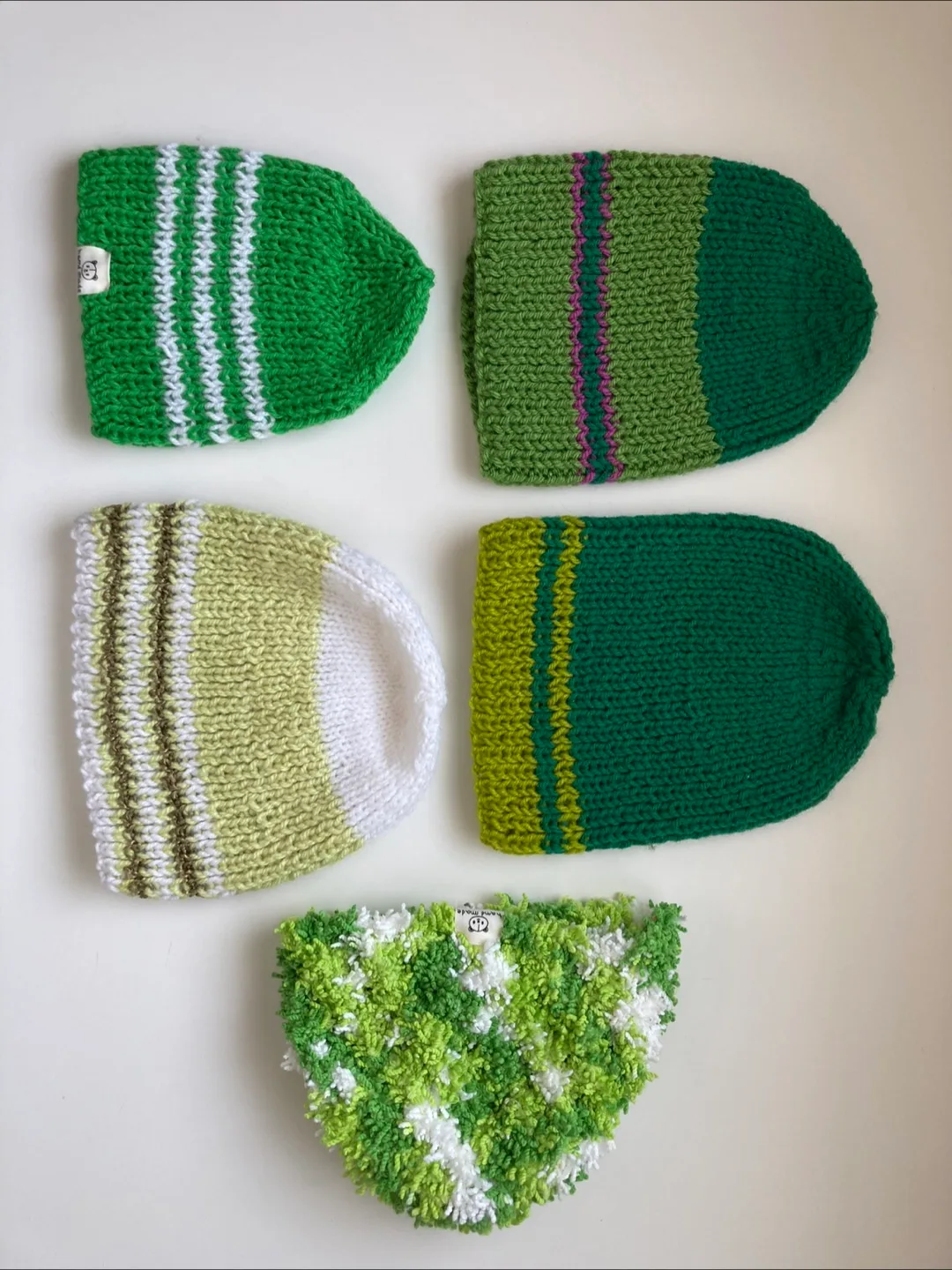 Hand-knitted beanies - various sizes thumbnail