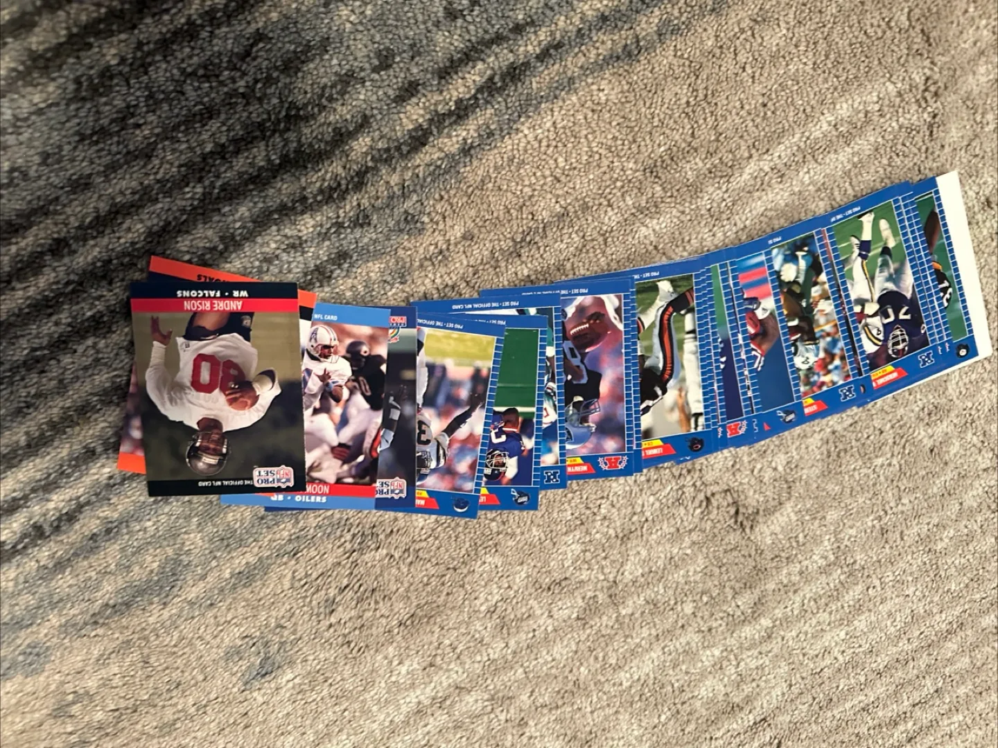 Mixed Lot of Trading Cards image indicator(4)