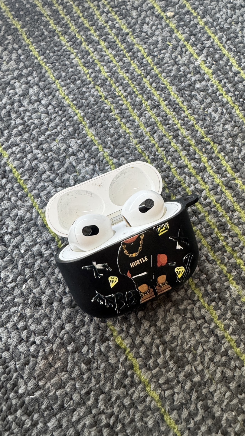 AirPods 3 - photo 2