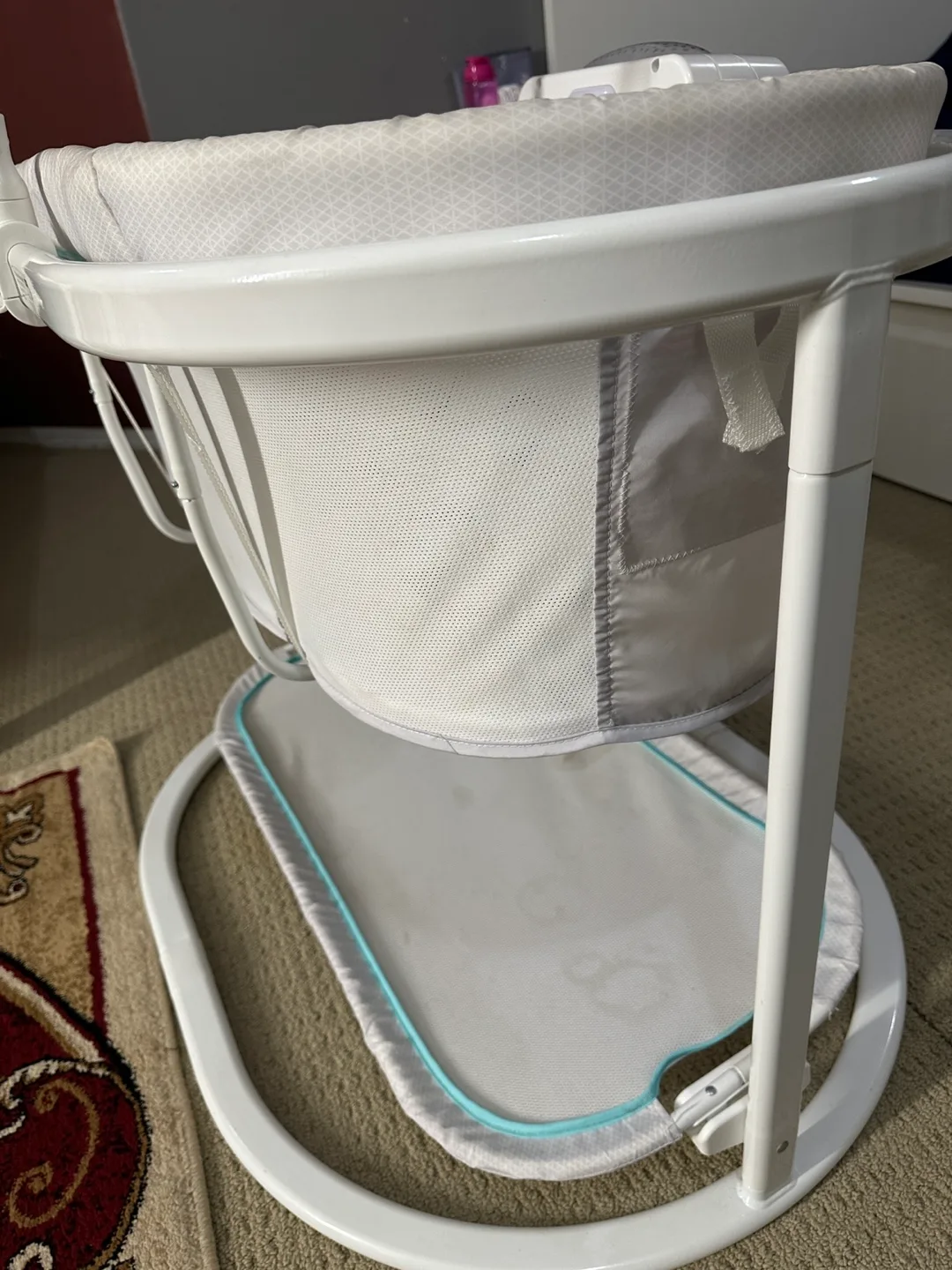 Fisher-Price Auto Rock 'n Play Sleeper image indicator(4)