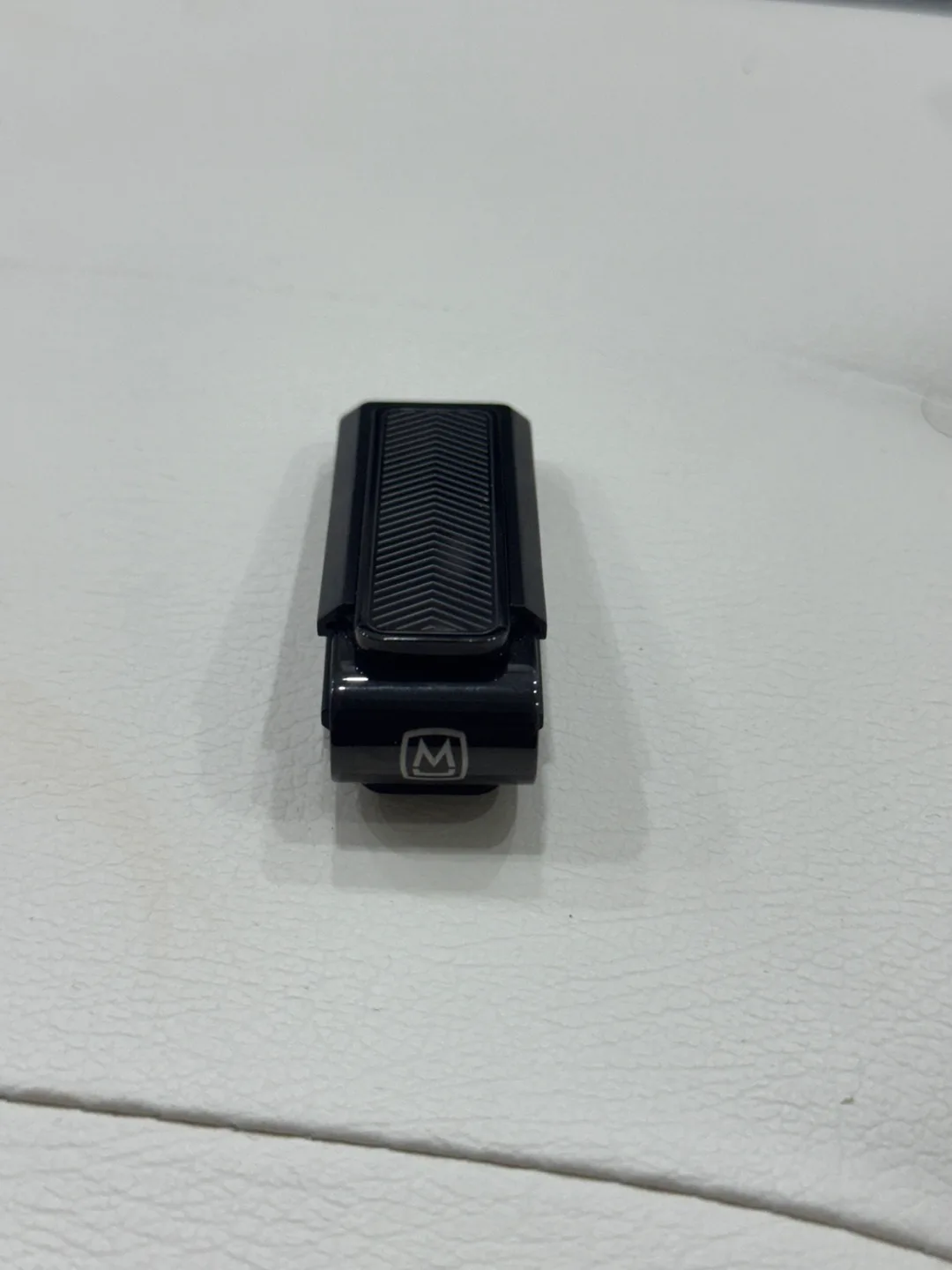 M-Clip Blackout Chevron Money Clip Wallet image indicator(6)