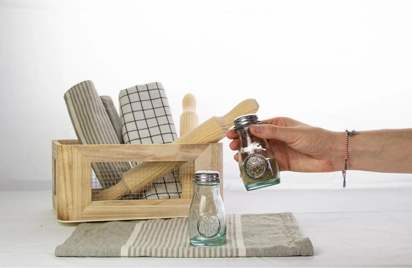 Vidrios San Miguel 100% Recycled Glass Salt & Pepper Shaker image indicator(5)