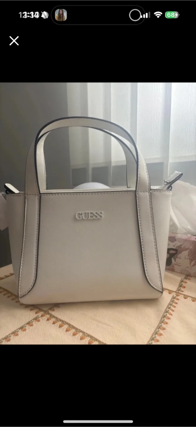 Guess White Handbag thumbnail