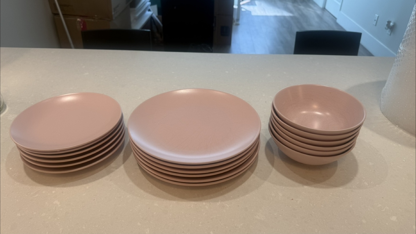 Pink & white Dinnerware Set - Plates and Bowls - photo 5