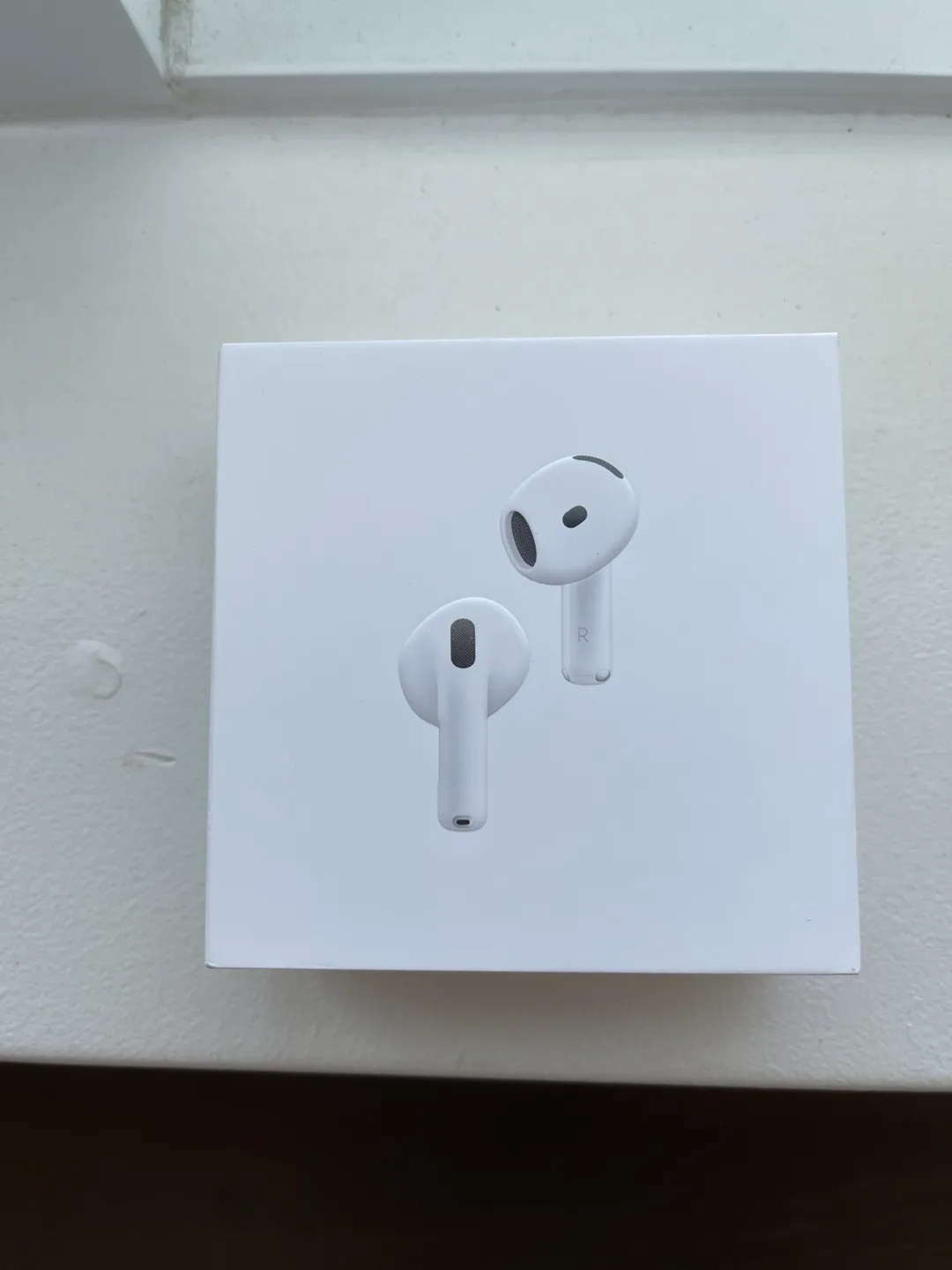 New Apple AirPods 4 with Active Noise Cancellation thumbnail