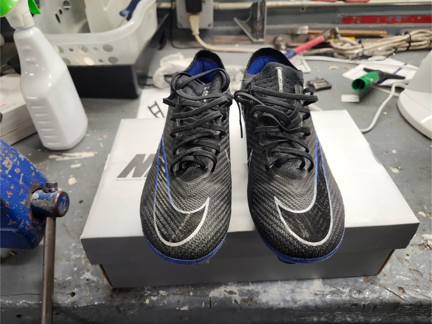 Nike Zoom Size 8 Soccer Cleats