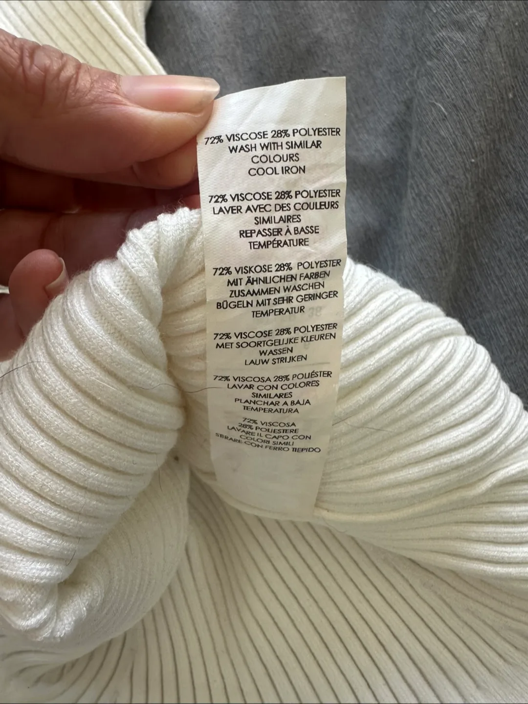 White Ribbed Knit Tube Top - Size 6 image indicator(5)