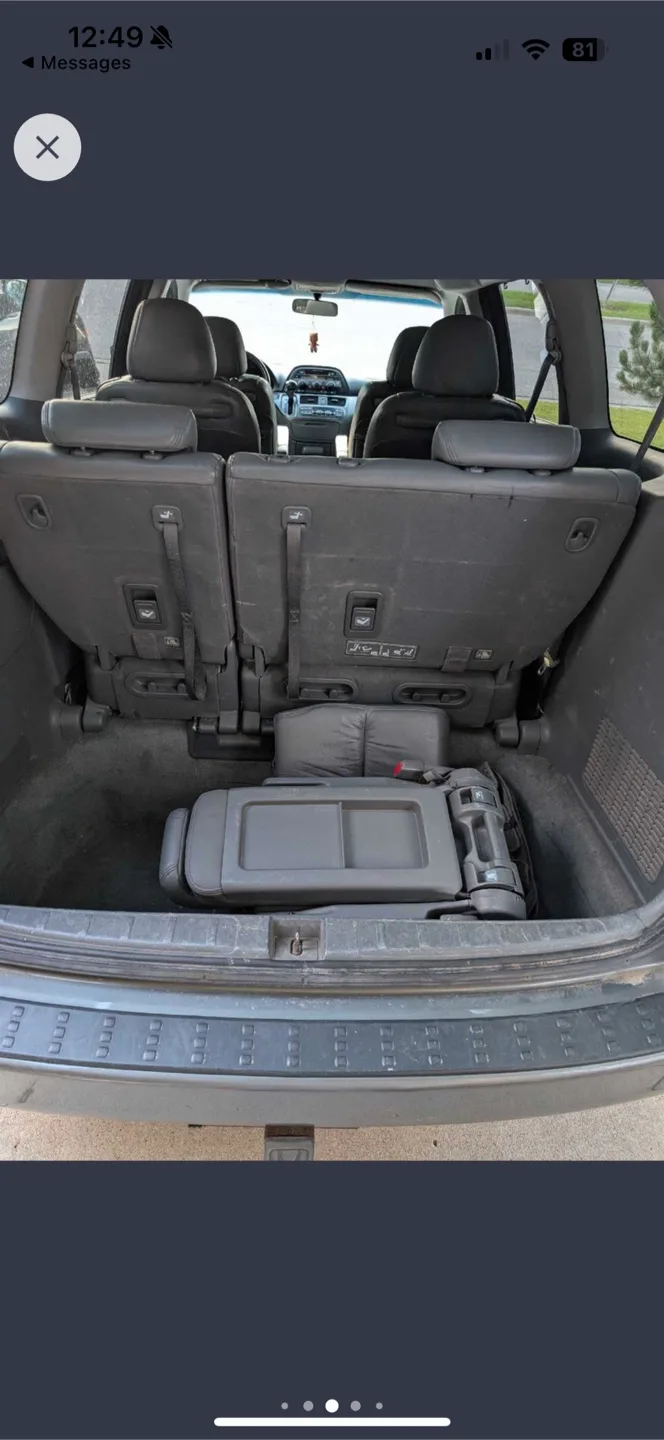 Honda Odyssey Minivan image indicator(5)