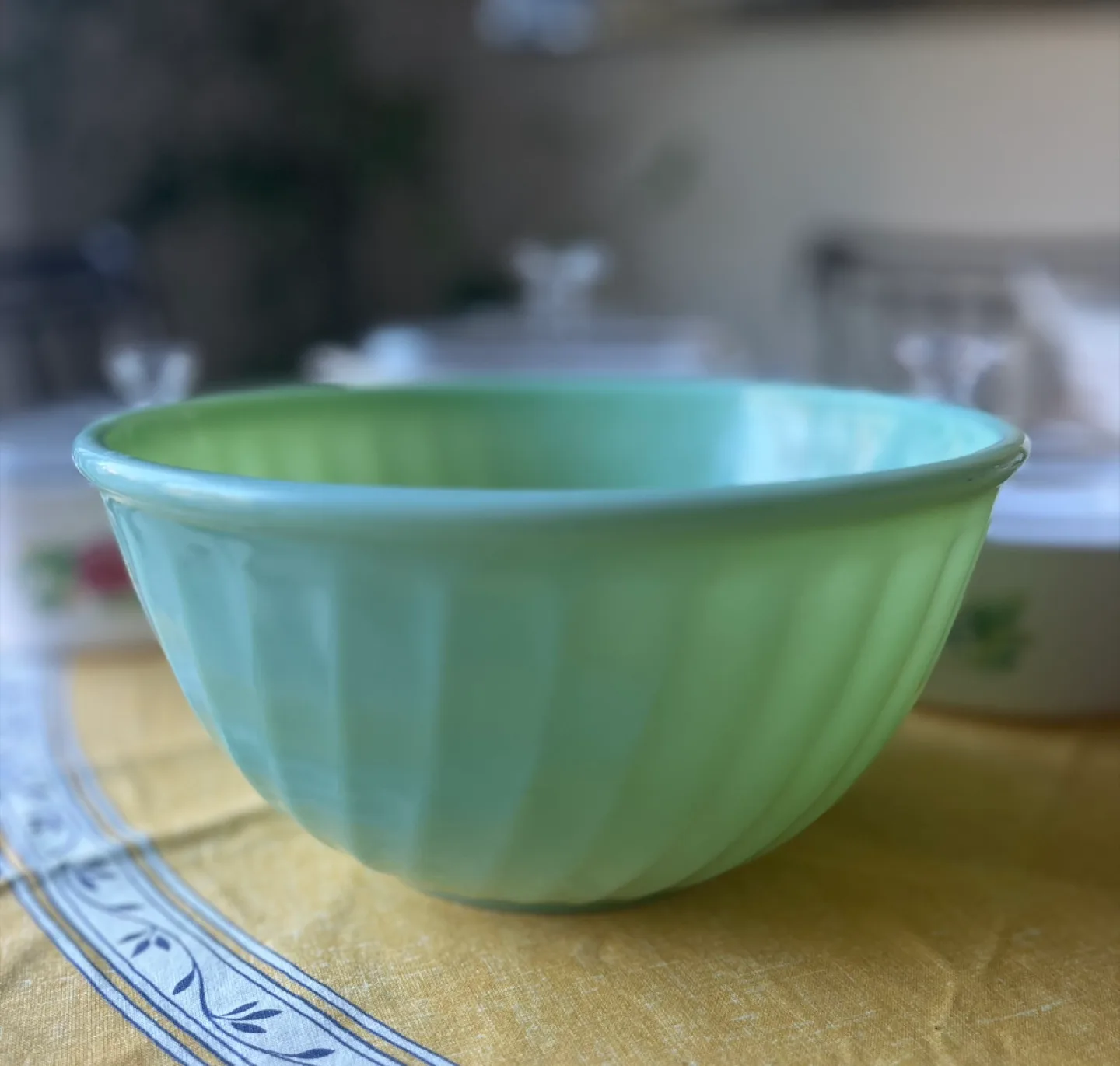Vintage Fire King Jadeite Bowl thumbnail